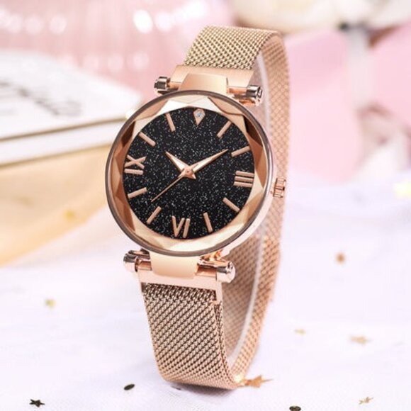 The Everyday Luxury Womans Watch with Bracelet - Picture 6 of 9